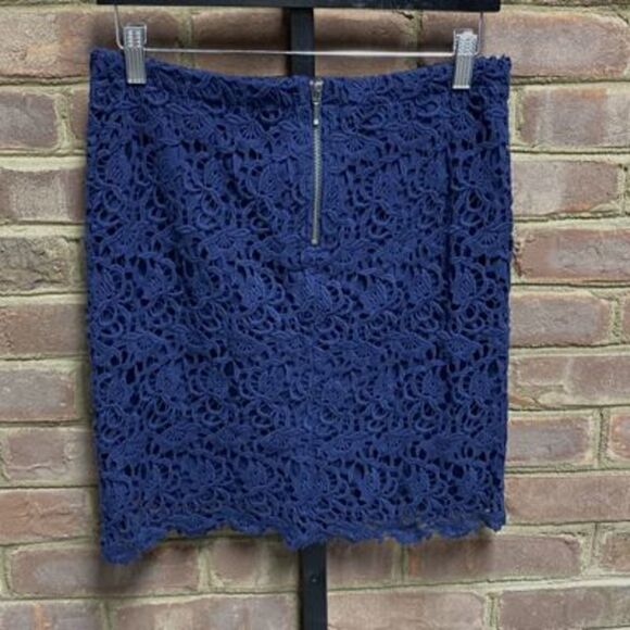 Willi Smith Navy Lace Overlay Skirt Size Small NEW - Picture 3 of 5